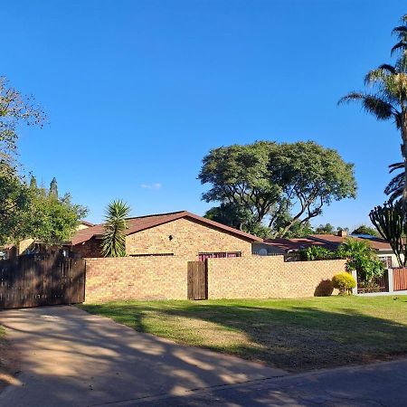 Rocky Hills Guesthouse Piet Retief Eksteriør bilde