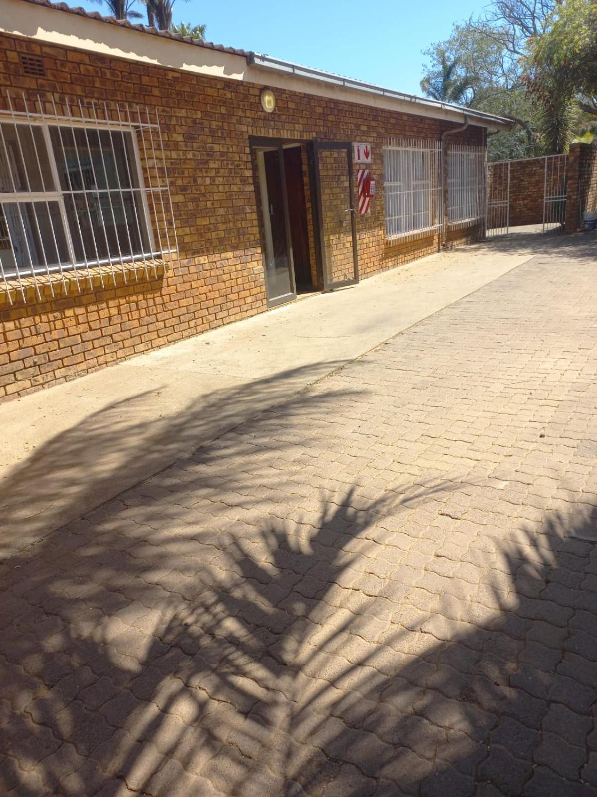 Rocky Hills Guesthouse Piet Retief Eksteriør bilde
