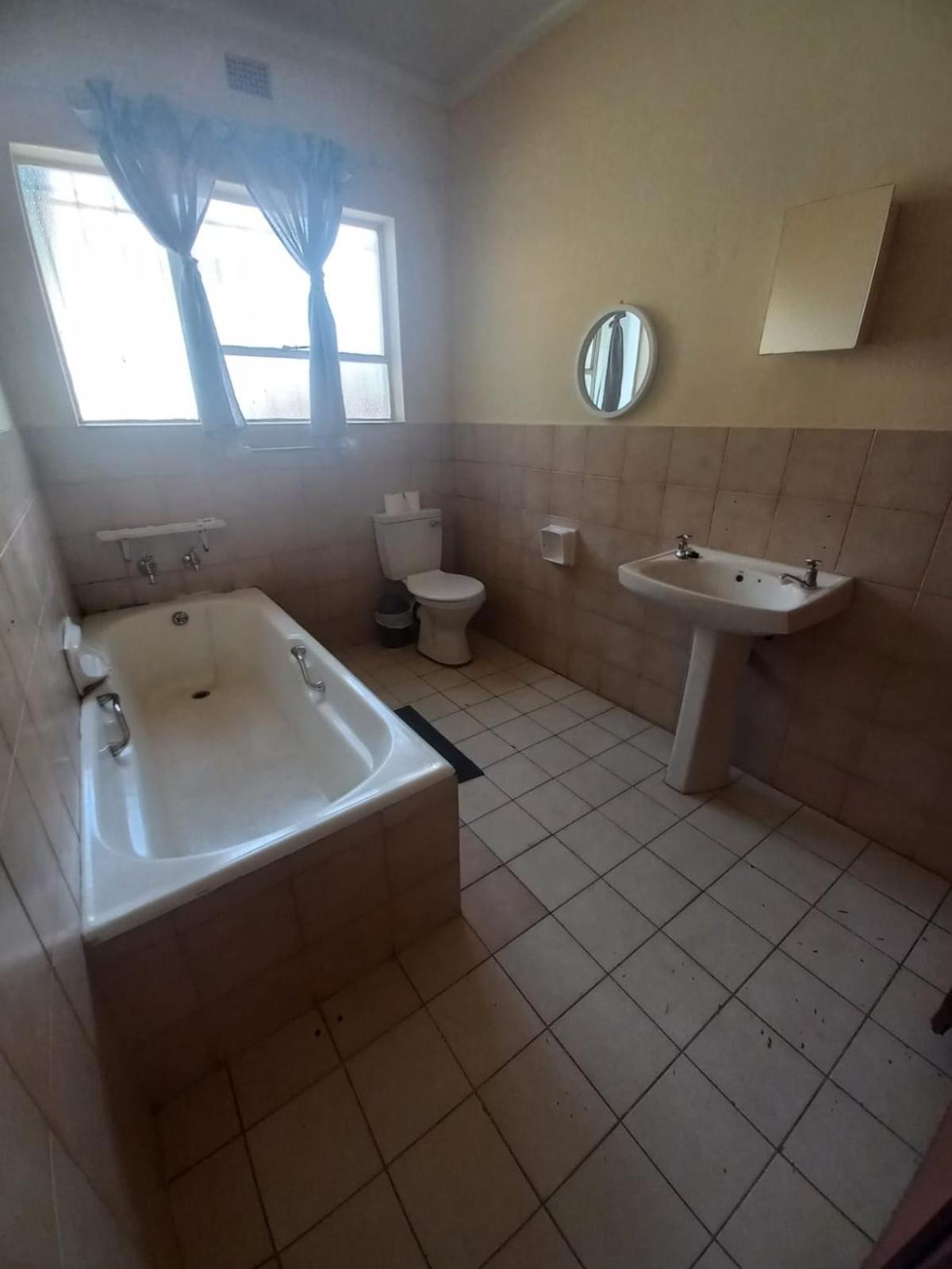 Rocky Hills Guesthouse Piet Retief Eksteriør bilde